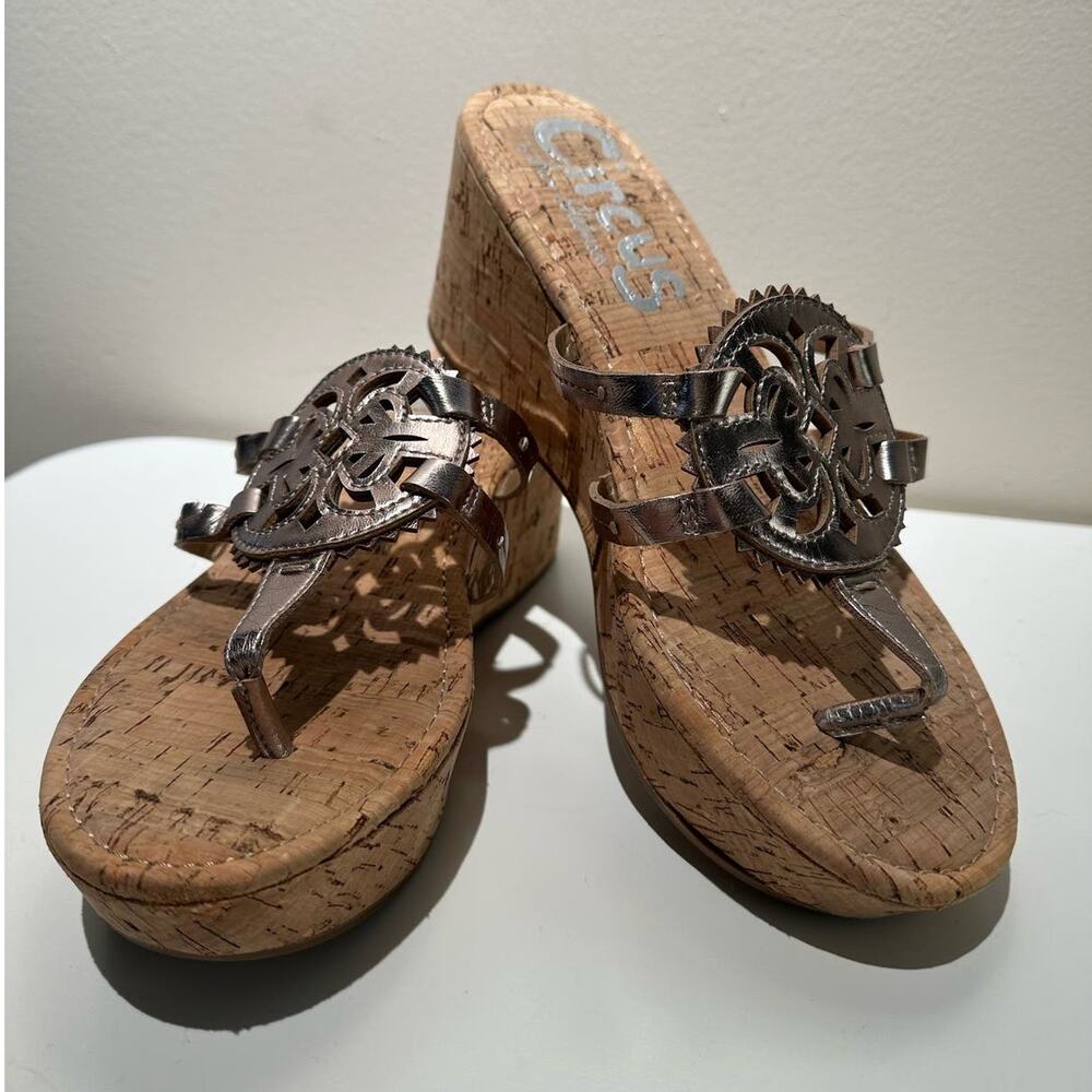 Circus by Sam Edelman Women's Gold Medallion Wedge Sandals | Size 7